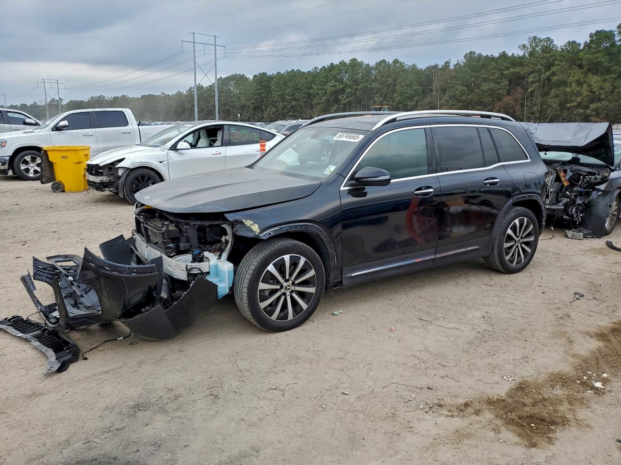 Mercedes-Benz GLB 250 Image 1