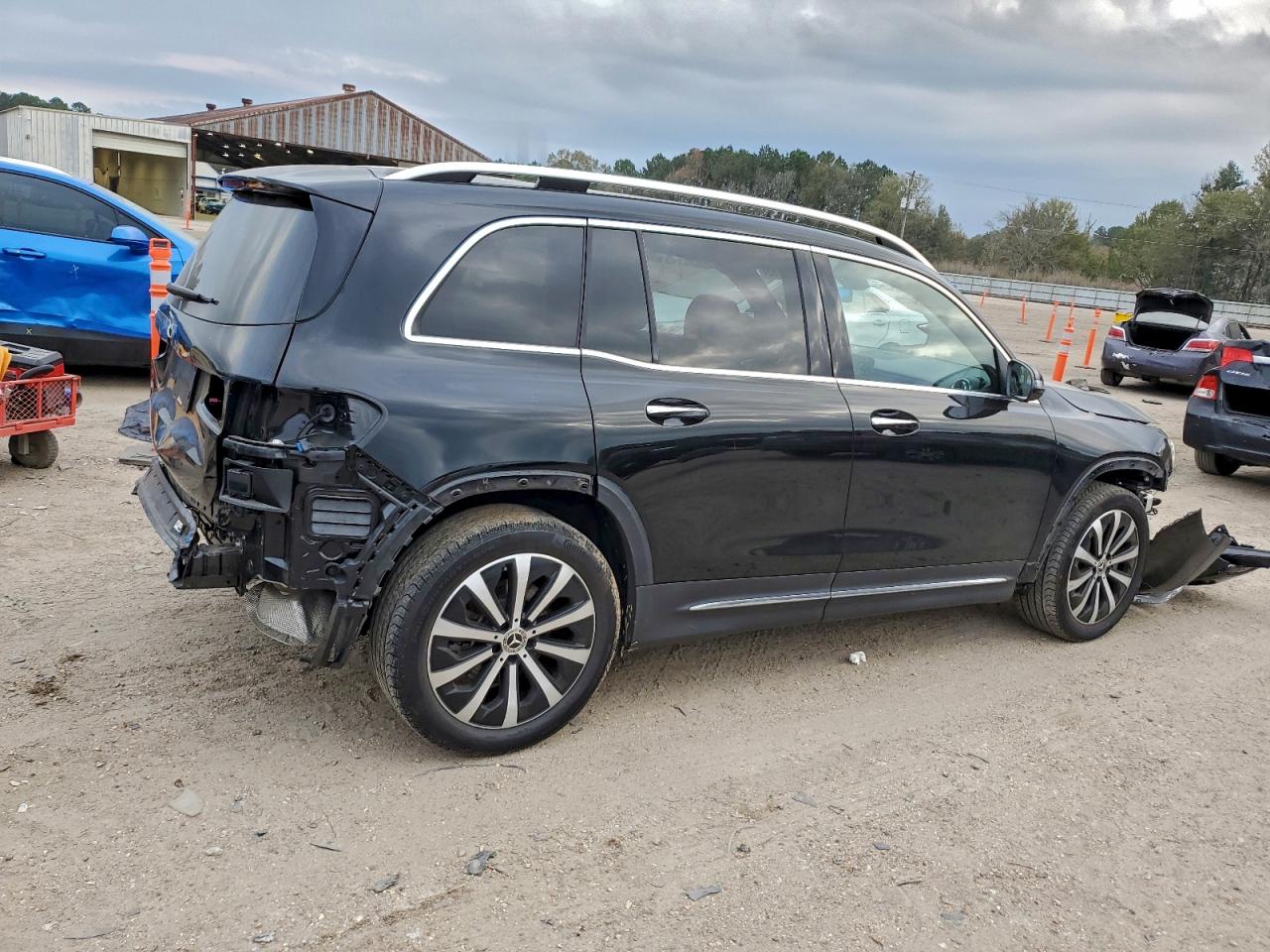 Mercedes-Benz GLB 250 Image 4