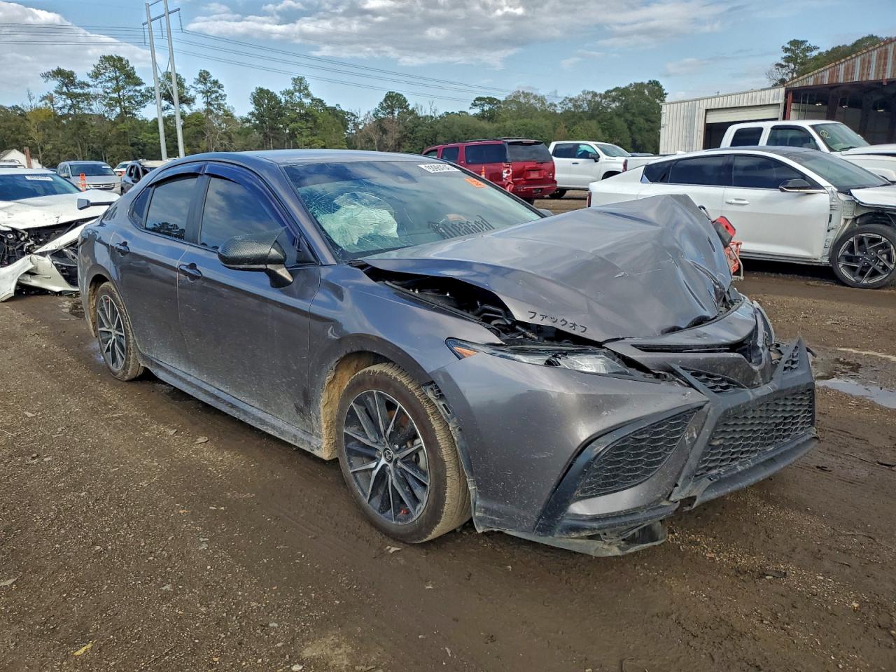Toyota Camry Se Image 11