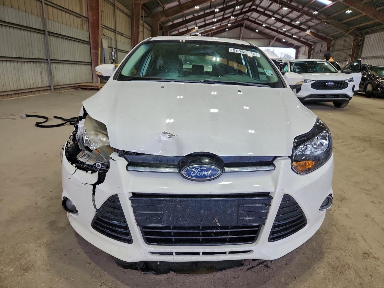 Ford Focus Titanium Image 13