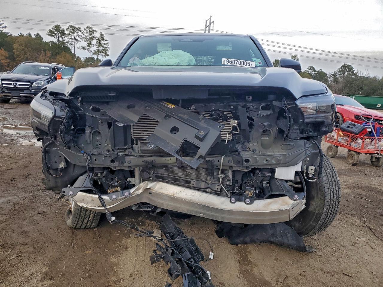 Toyota Tacoma Double Cab Image 2