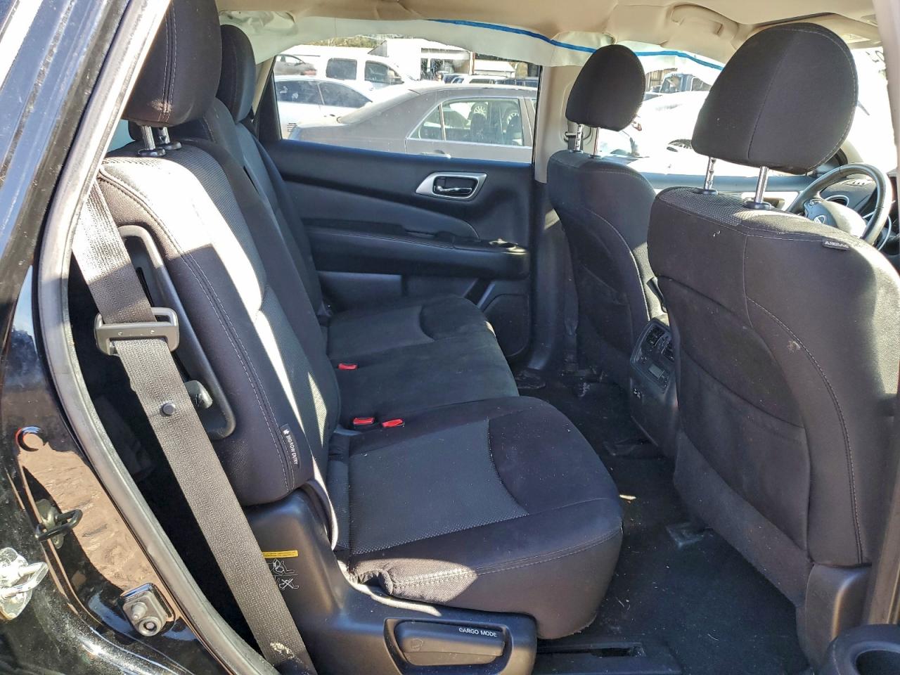 Nissan Pathfinder Sv Image 13