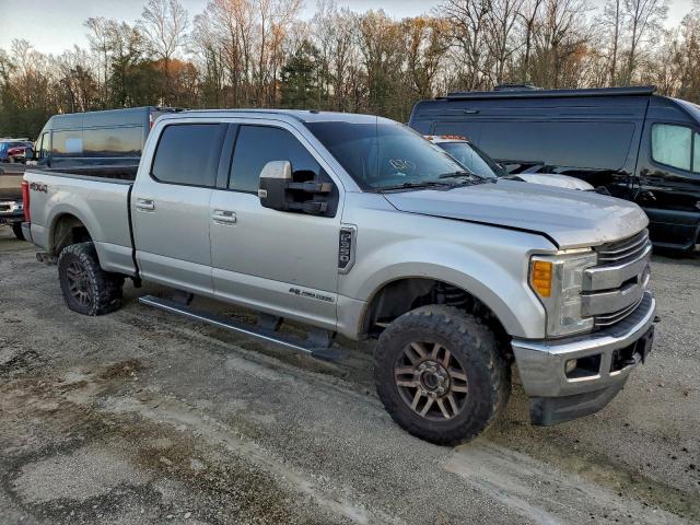 Ford F-350 Super Duty Image 3