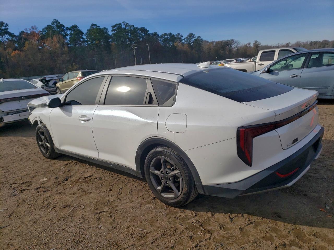 Kia K4 Lx Lx Image 4