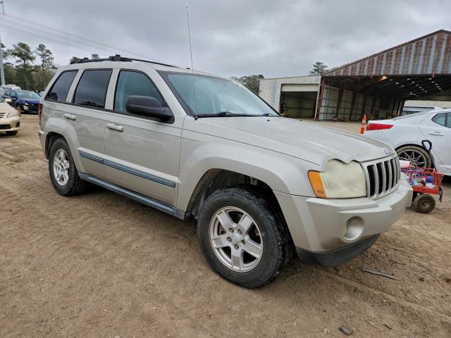 Jeep Grand Cherokee Laredo Image 2