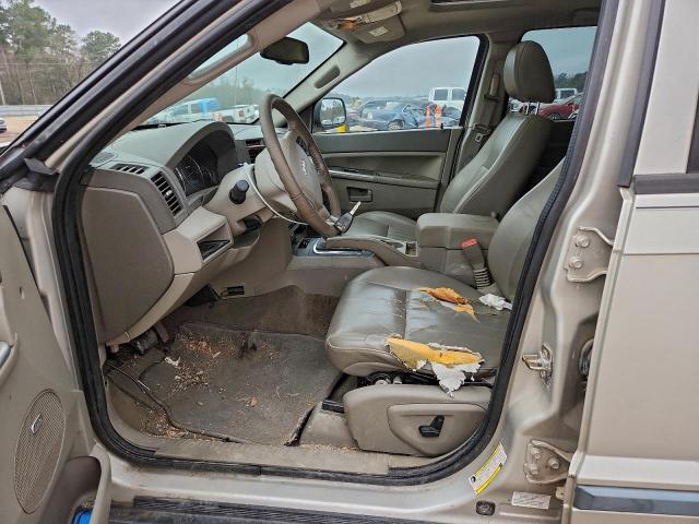 Jeep Grand Cherokee Laredo Image 6